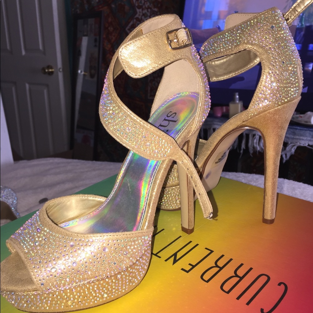 Heels - Picture 2 of 4
